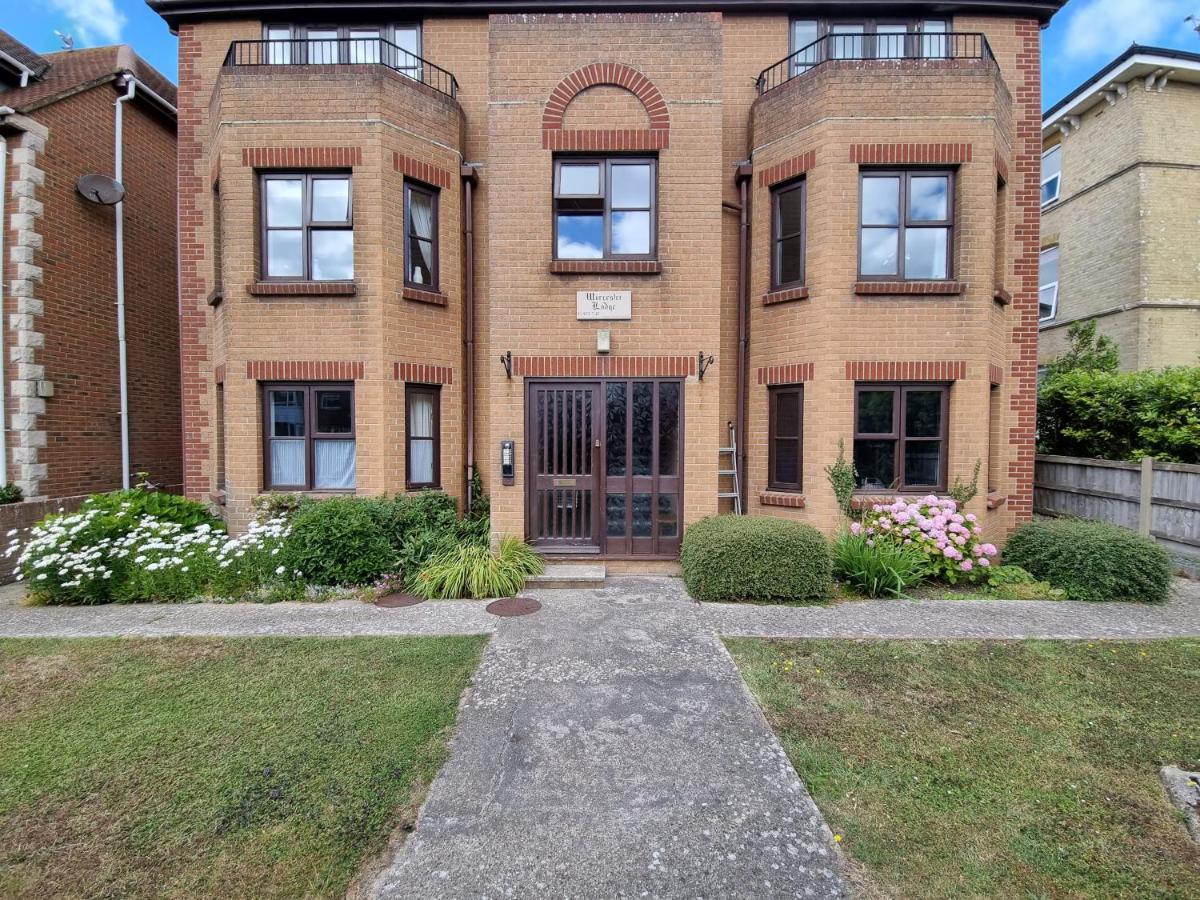 Apartament Hightide - 2 Bed With Parking, Balcony & Sea View. Swanage Zewnętrze zdjęcie