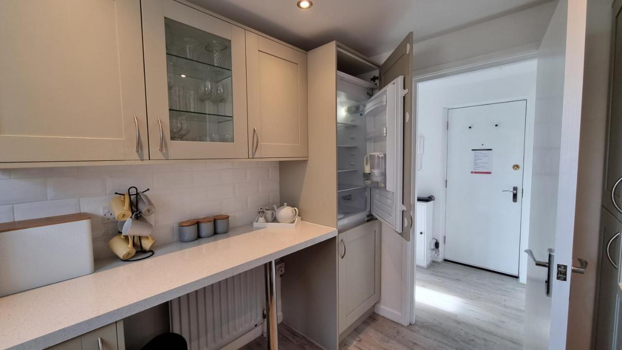 Apartament Hightide - 2 Bed With Parking, Balcony & Sea View. Swanage Zewnętrze zdjęcie