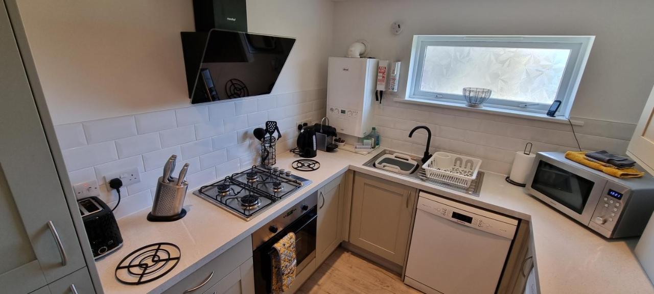 Apartament Hightide - 2 Bed With Parking, Balcony & Sea View. Swanage Zewnętrze zdjęcie