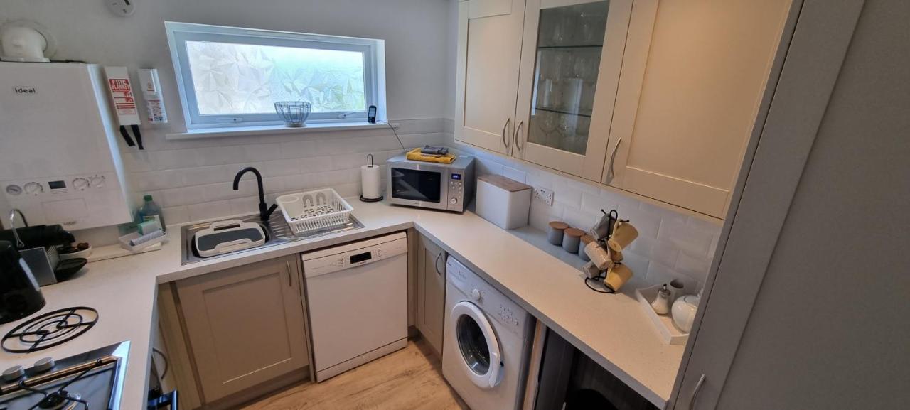 Apartament Hightide - 2 Bed With Parking, Balcony & Sea View. Swanage Zewnętrze zdjęcie
